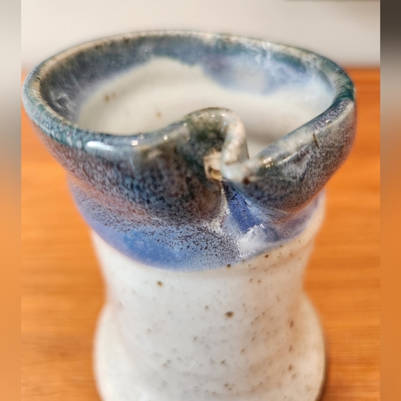 Ceramic Vase - Picture 3 of 10
